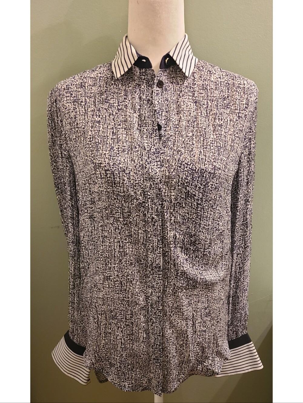 Chloe`Silk Speckled Stripe Contrast Pocket Blouse Medium 100% Silk Resortwear
